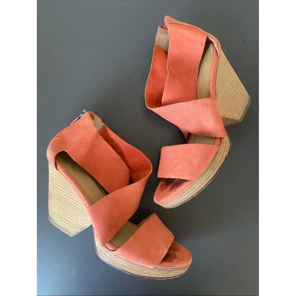 Eileen Fisher Ellis Sandal Coral Suede Wedge Sz 9.5 Coastal Euro Summer Vacation